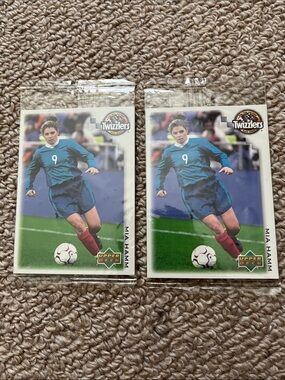 Mia Hamm Soccer Trading Card - Blue Jersey- Upper Deck 2002